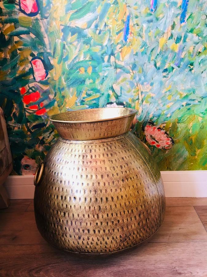 The Art Attic A Stylish Boutique Apartment Builth Wells Exteriör bild