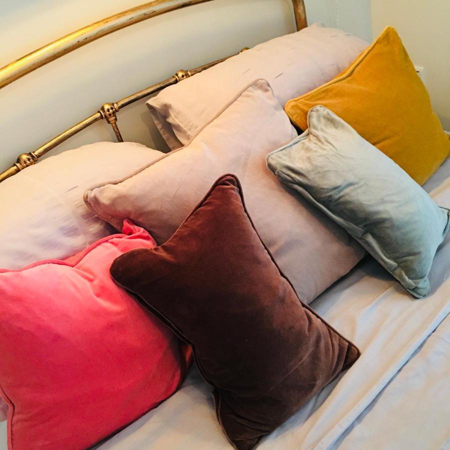 The Art Attic A Stylish Boutique Apartment Builth Wells Exteriör bild