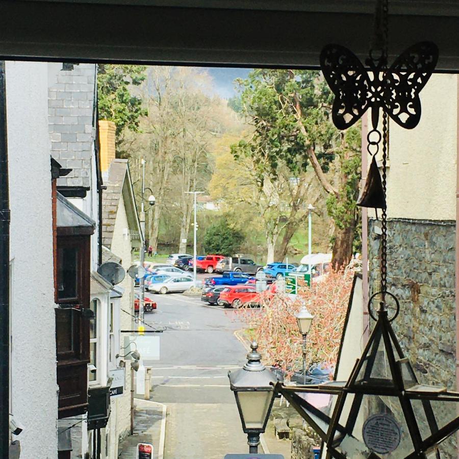 The Art Attic A Stylish Boutique Apartment Builth Wells Exteriör bild