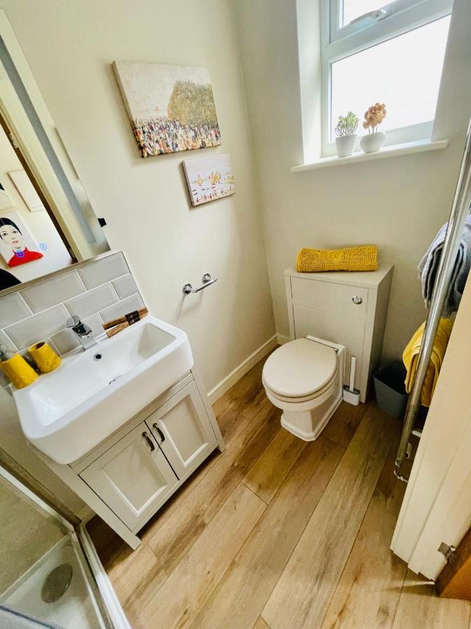 The Art Attic A Stylish Boutique Apartment Builth Wells Exteriör bild